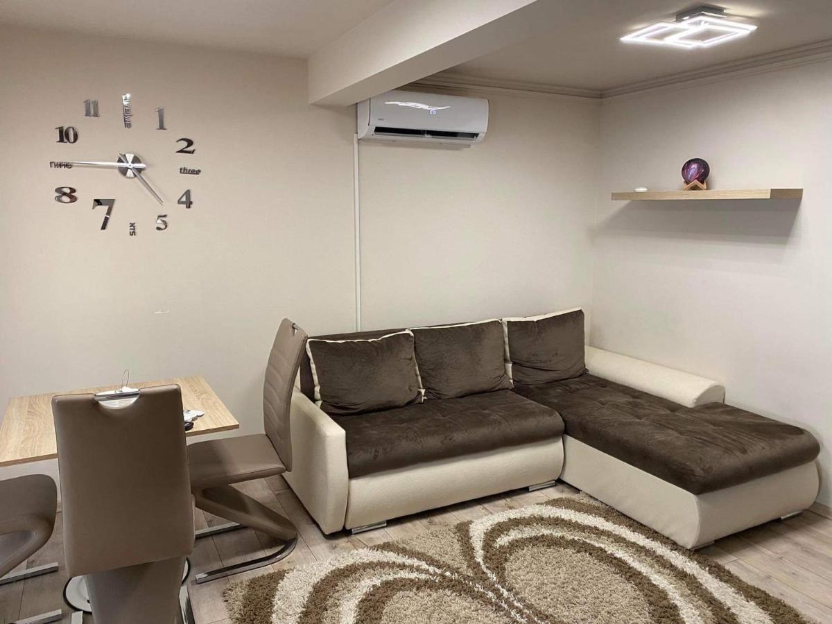 Hajnal Apartman Apartment Szeged Luaran gambar