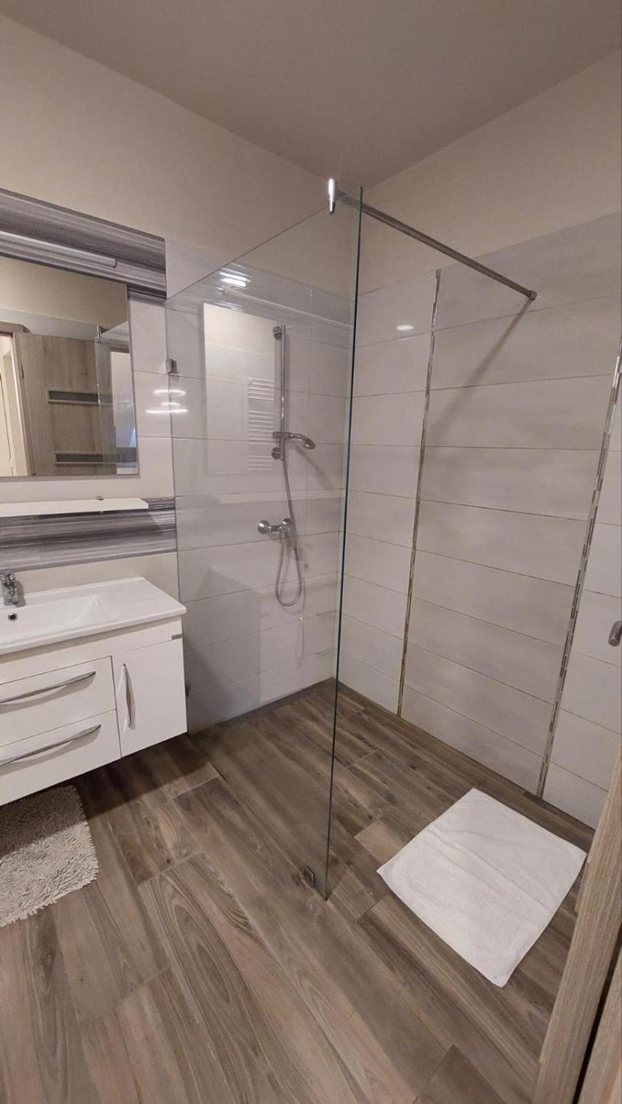 Hajnal Apartman Apartment Szeged Luaran gambar