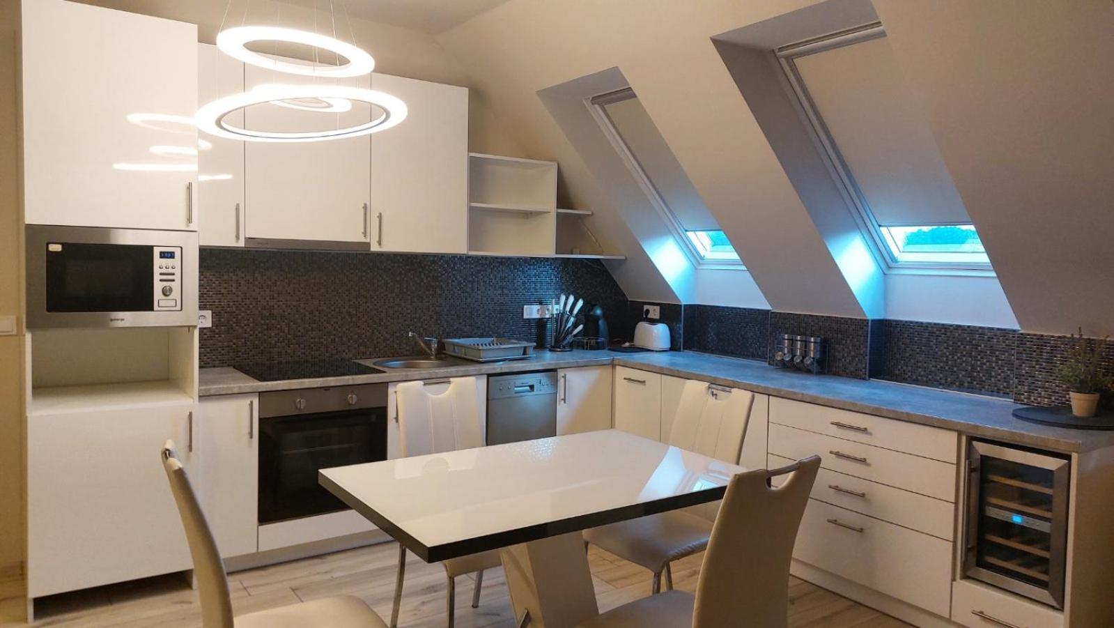 Hajnal Apartman Apartment Szeged Luaran gambar