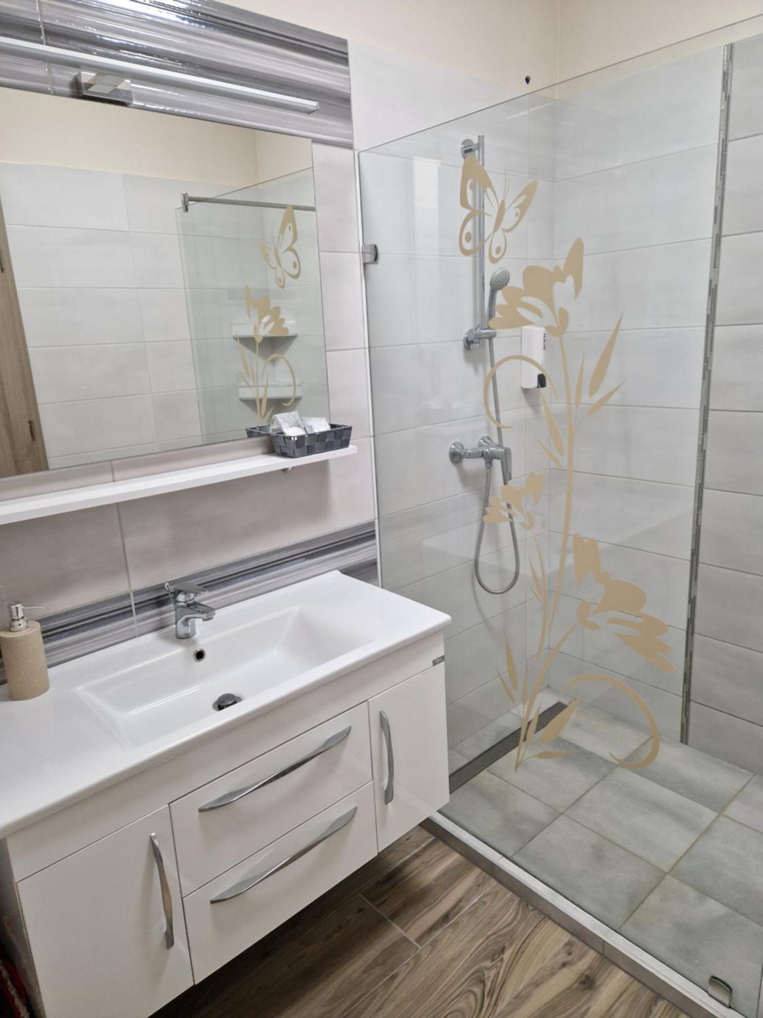 Hajnal Apartman Apartment Szeged Bilik gambar