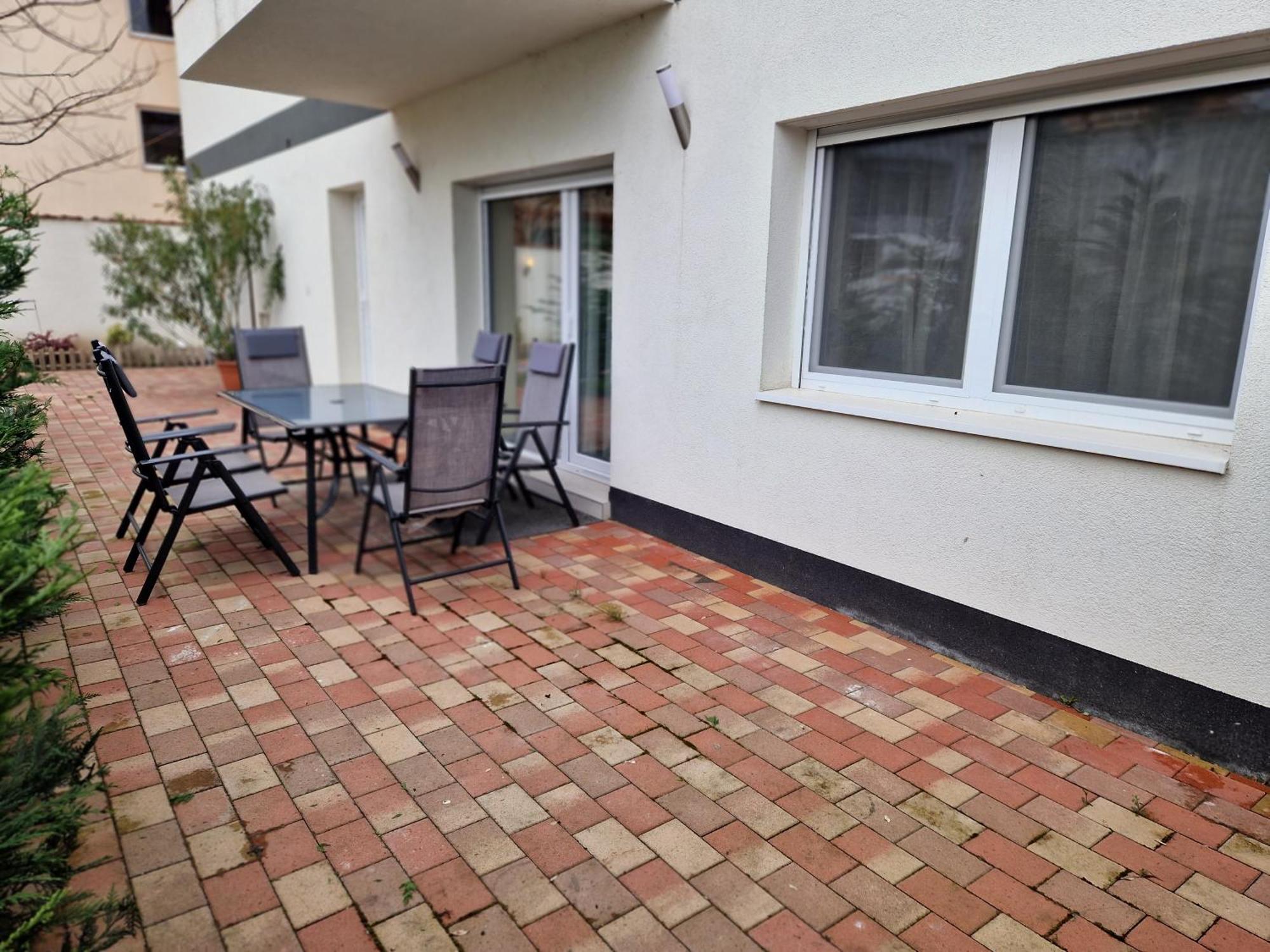 Hajnal Apartman Apartment Szeged Bilik gambar