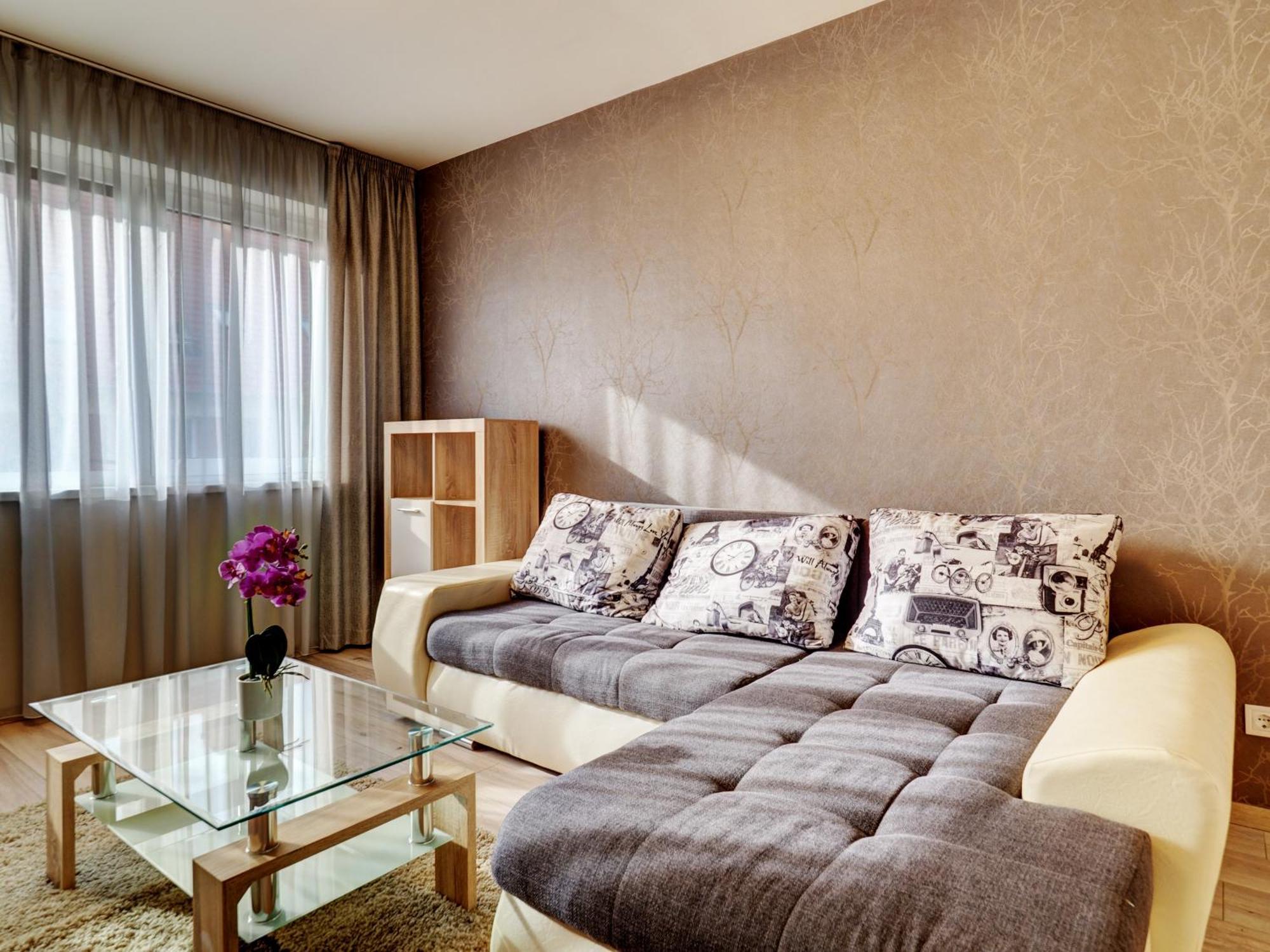 Hajnal Apartman Apartment Szeged Bilik gambar